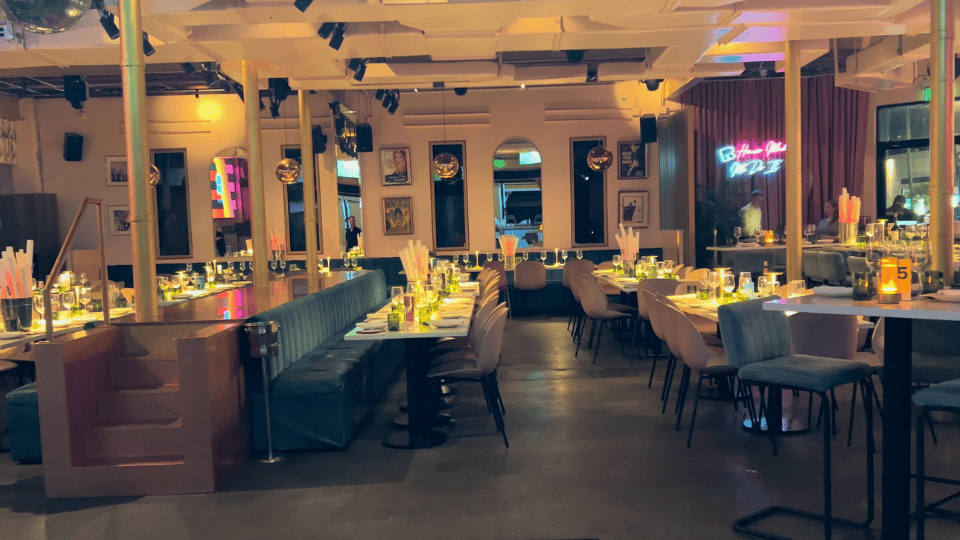 Indoor Dining Slide 3